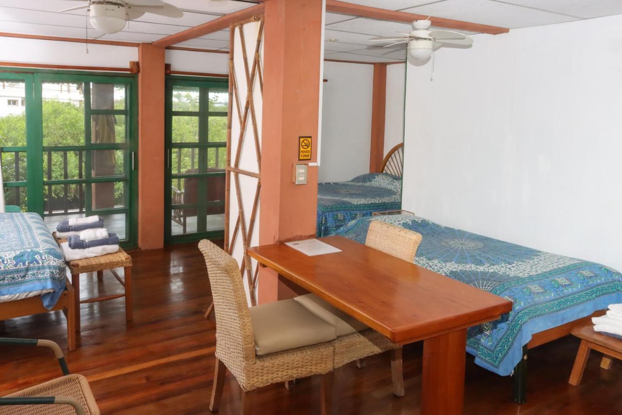 Galapagos Chalet Puerto Ayora  Exterior photo